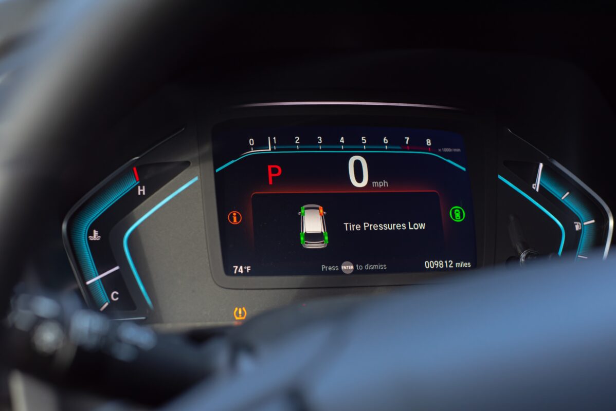 Tyre pressure warning on dashboard
